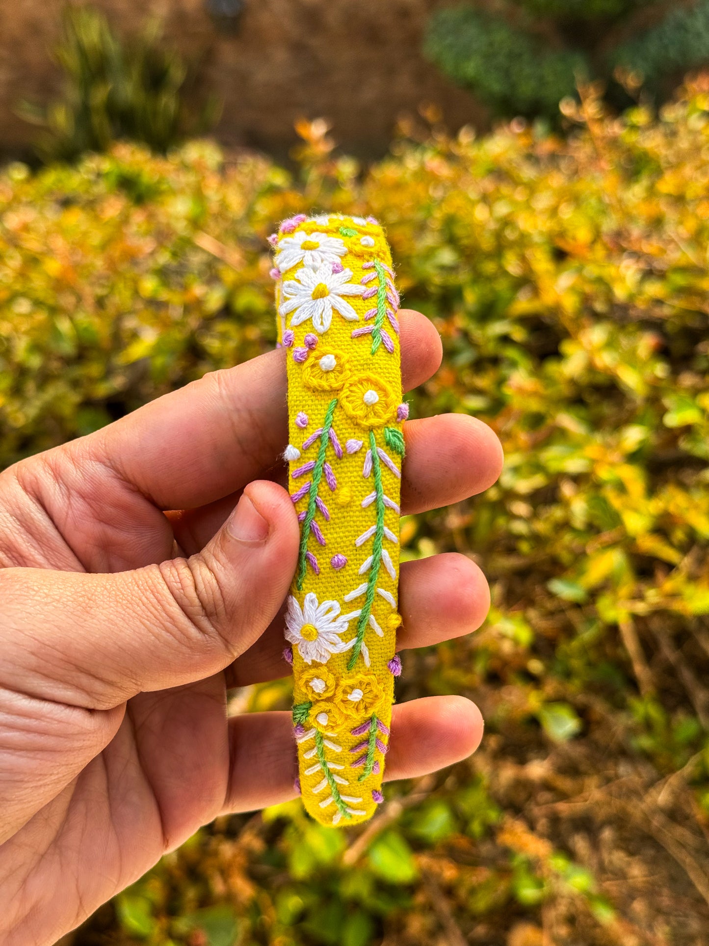 The Lemonade Lattice hair band